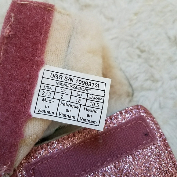 UGG Baby Pink Keelan Glitter Genuine Shearling Baby Girl Booties - Picture 8 of 8